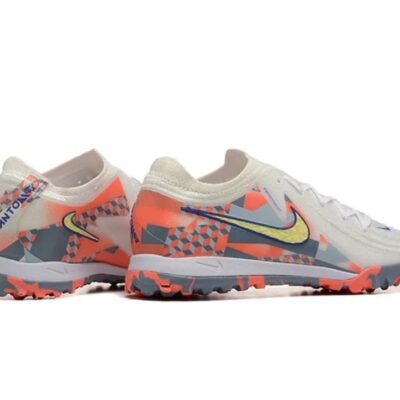 CHUTEIRA NIKE PHANTOM LUNA ELITE
