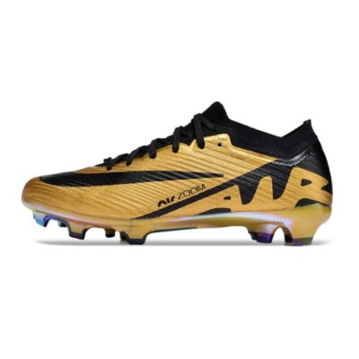 Chuteira de Campo Nike Zoom Mercurial Vapor 15 Elite FG Dourada e Preta