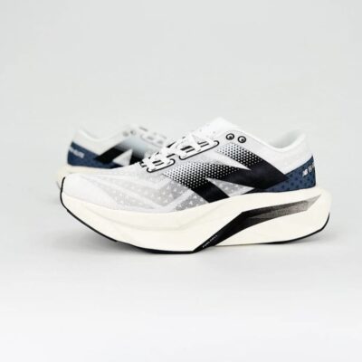 Tênis New Balance FuelCell SuperComp Elite V4