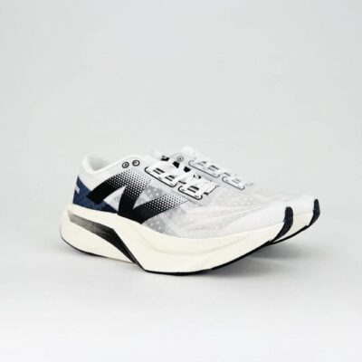 Tênis New Balance FuelCell SuperComp Elite V4